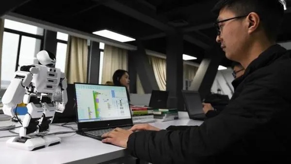 咸宁培训人工智能技术地址 掌握人工智能技术，开创职业新未来