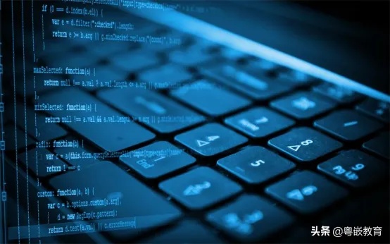 Java能否开发人工智能应用？