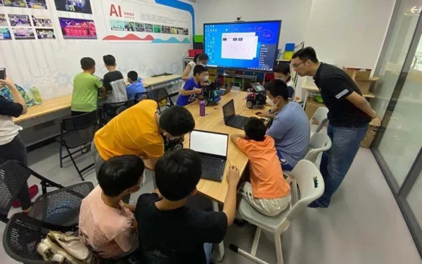 无锡AI培训 掌握AI核心技术，开启智能时代