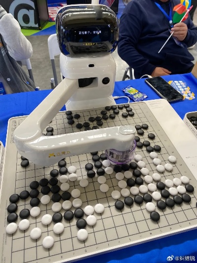 人工智能五子棋 探讨人工智能在五子棋领域的应用和发展