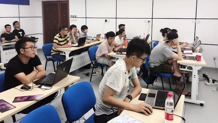 人工智能培训班 开启智能时代的学习之旅